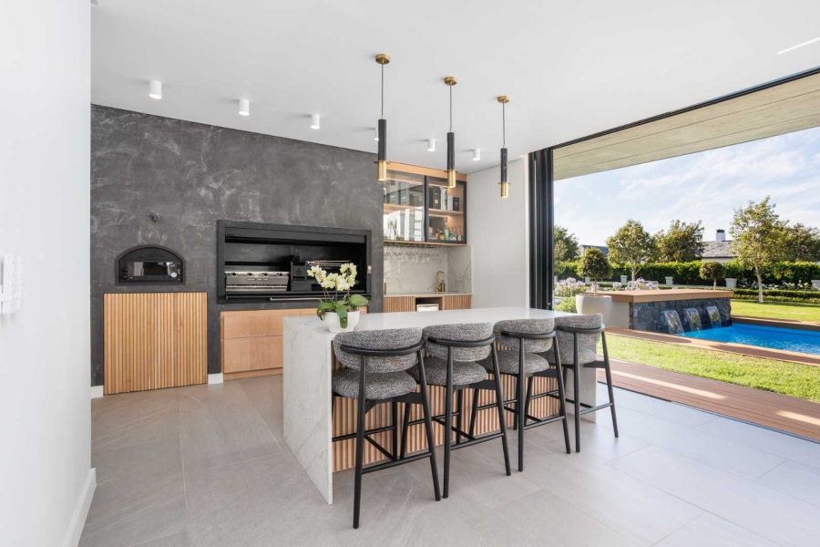 7 Bedroom Property for Sale in Val De Vie Estate Western Cape